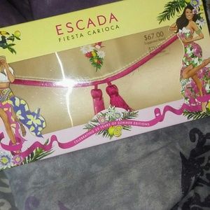 ESCADA PERFUME GIFT SET WITH PURSE
